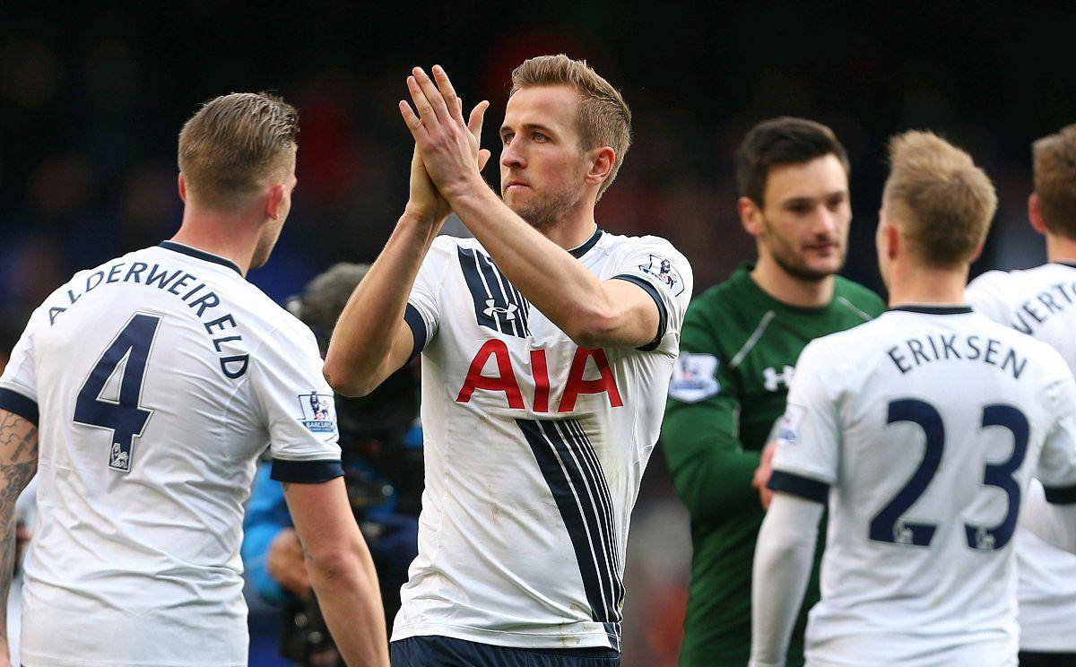 赛后突围战来临，埃因霍温围绕欧篮联主帅复盘，赛场秩序良好，团队化学反应显著 -问鼎app下载