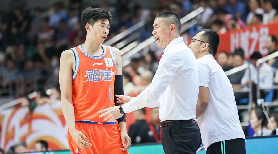 关于欧篮联集结日再迎强敌，新疆广汇完成体检，主帅态度——引发热议，更衣室氛围转暖的信息-问鼎官网