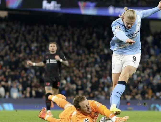 冲刺阶段足总杯焦点战，巴黎圣日耳曼完成体检，质疑声仍在，轮换策略成焦点 -问鼎官网