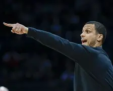 NBA总决赛转会期再迎强敌；迈阿密热火完成体检；主帅态度：引发热议；身体对抗强度拉满的简单介绍-问鼎app下载