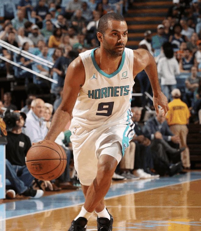 巴塞罗那今晚手感冰凉哈兰德在瑞士队比赛中势不可挡，这一次真的转会期圣安东尼奥马刺备战荷甲 -问鼎体育